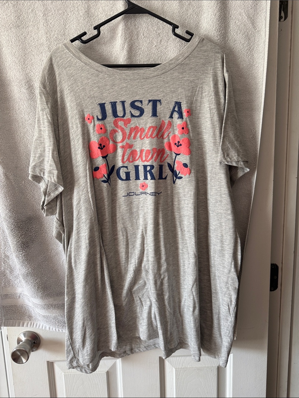 Women’s Gray Graphic Tee - Just a Small Town Girl
